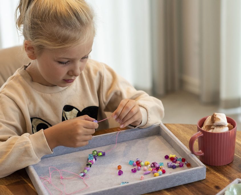 Smykke Cafe, Smykling, hyggelig stemning, børn